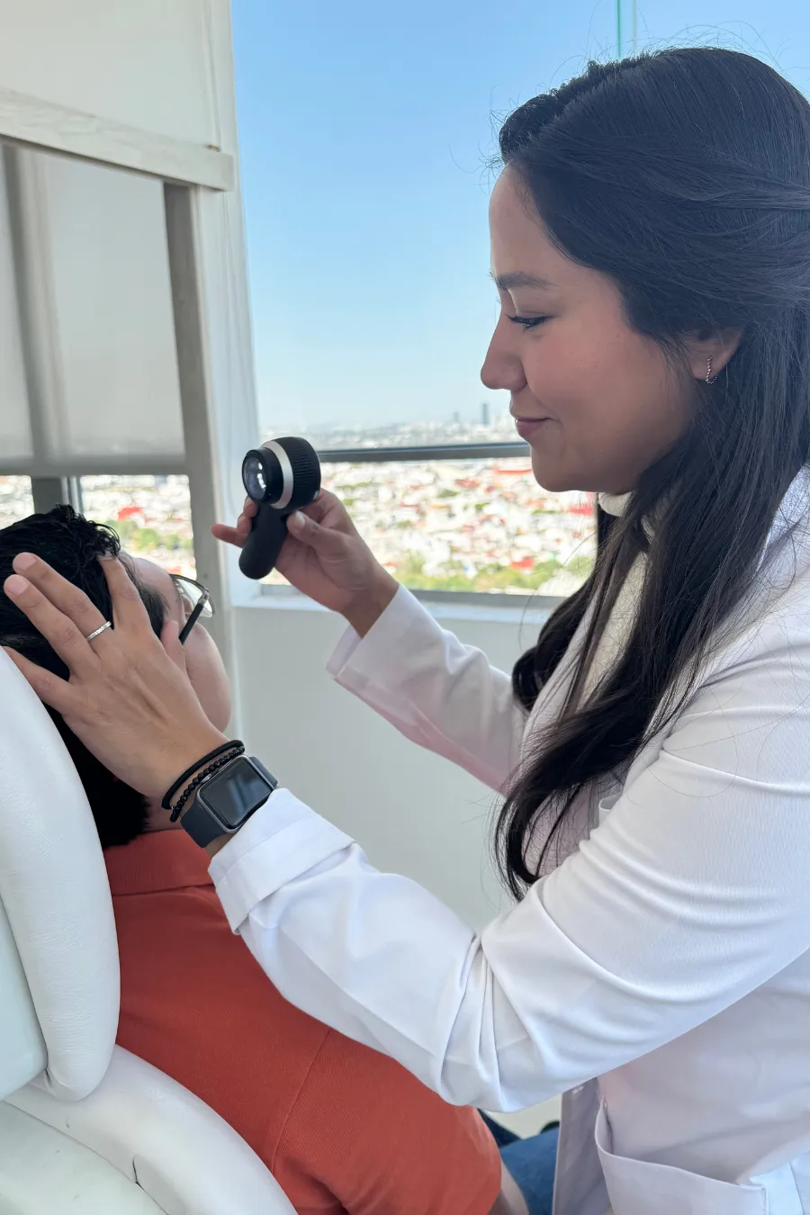 Dra. Viviana Romano en consulta